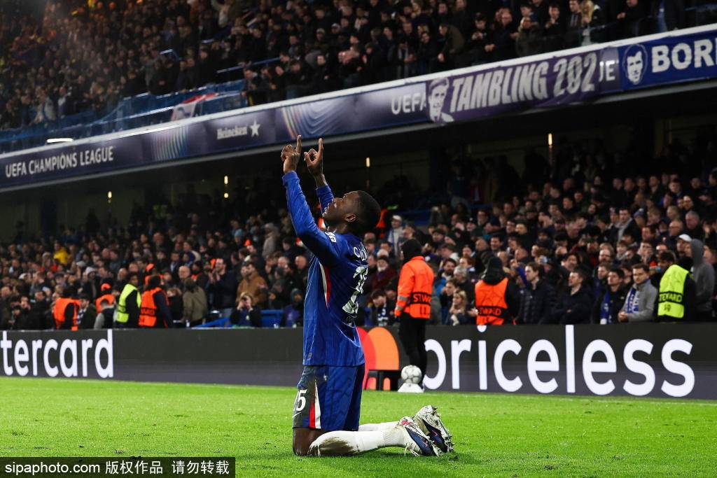 安德烈·桑托斯：蓝军中场新星的闪耀之夜